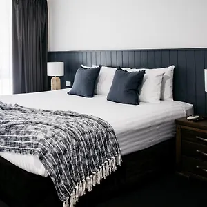 Ibis Styles Eagle Hawk Hotel Camberra