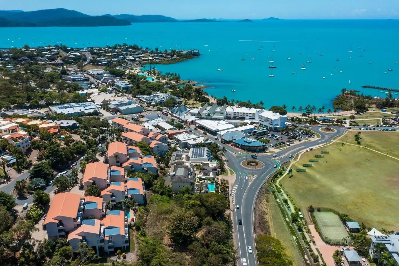 Aparthotel Ocean Views At Whitsunday Terraces Resort Airlie Beach