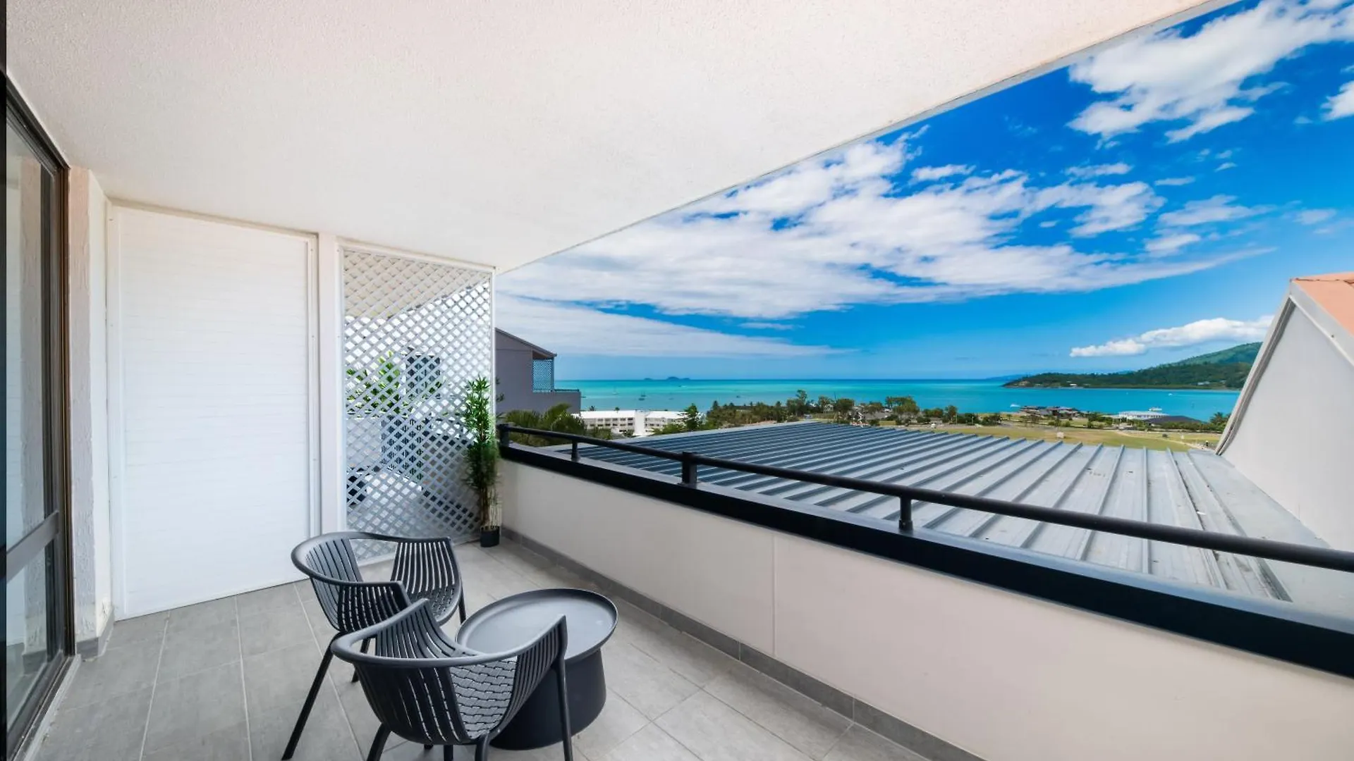 Aparthotel Ocean Views At Whitsunday Terraces Resort Airlie Beach