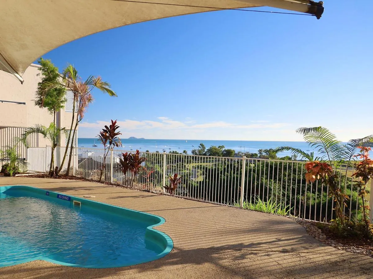 *** Aparthotel Ocean Views At Whitsunday Terraces Resort Airlie Beach Australia