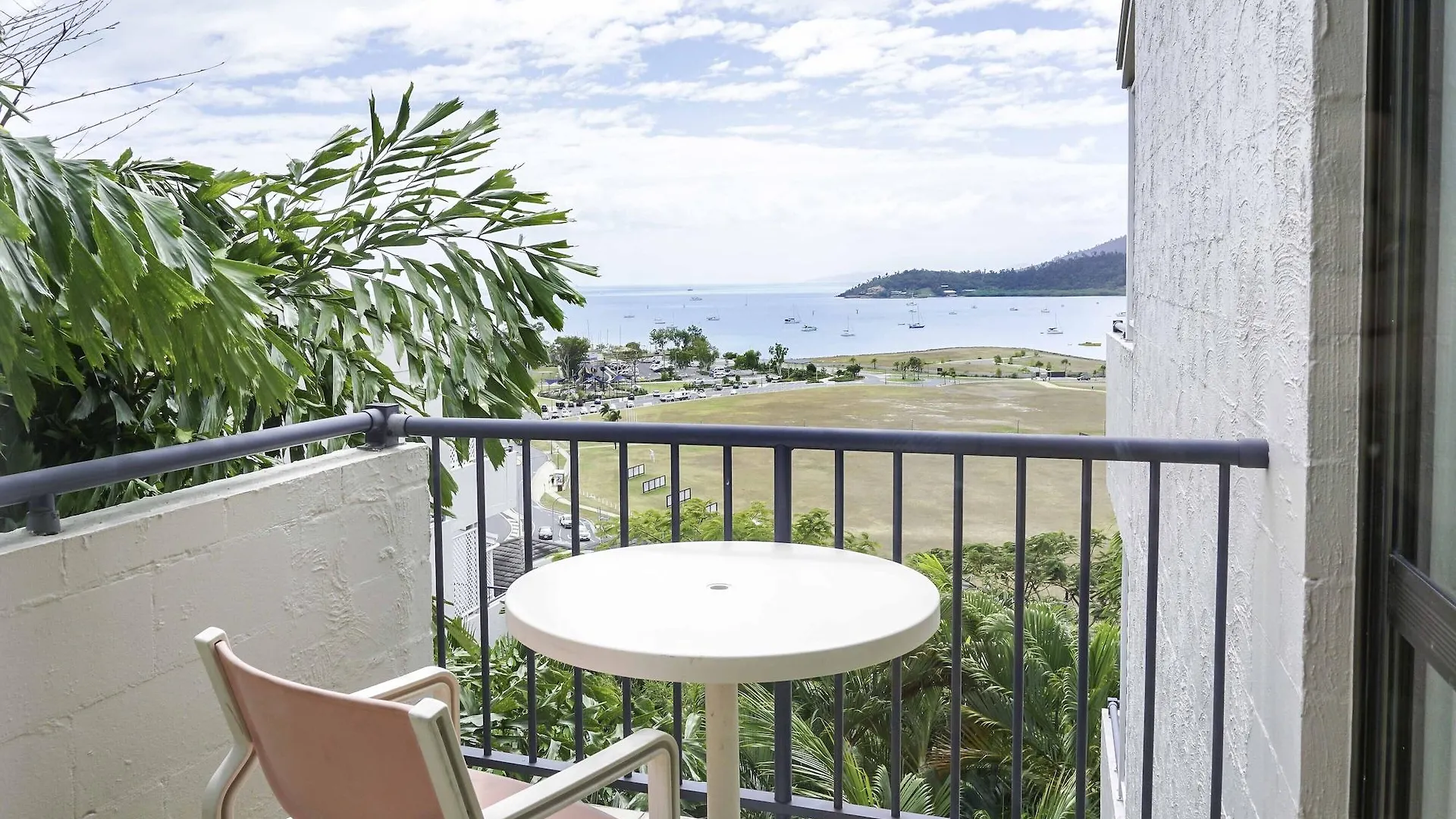 Ocean Views At Whitsunday Terraces Resort Airlie Beach 3*,